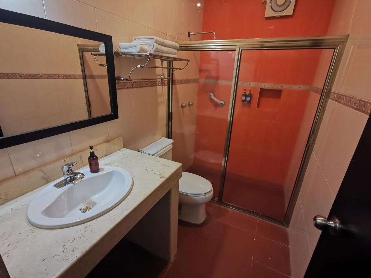 Hotel Villa Diamante Huay Pix Buitenkant foto